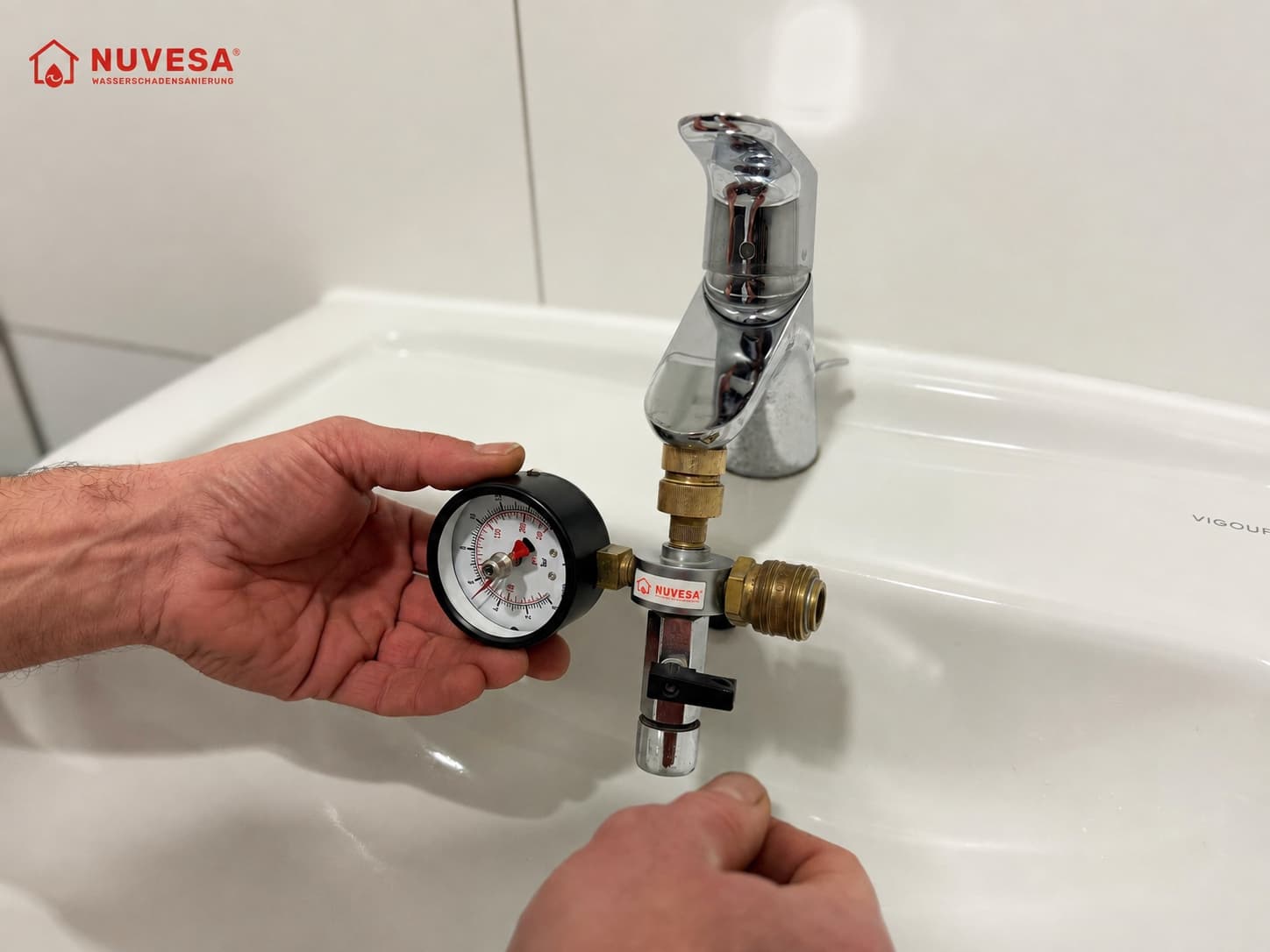 Druckprüfung an Wasserleitung